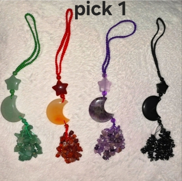 HK Mat, Blanket, Plush, Suncatcher, & Tassle - Picture 6 of 6